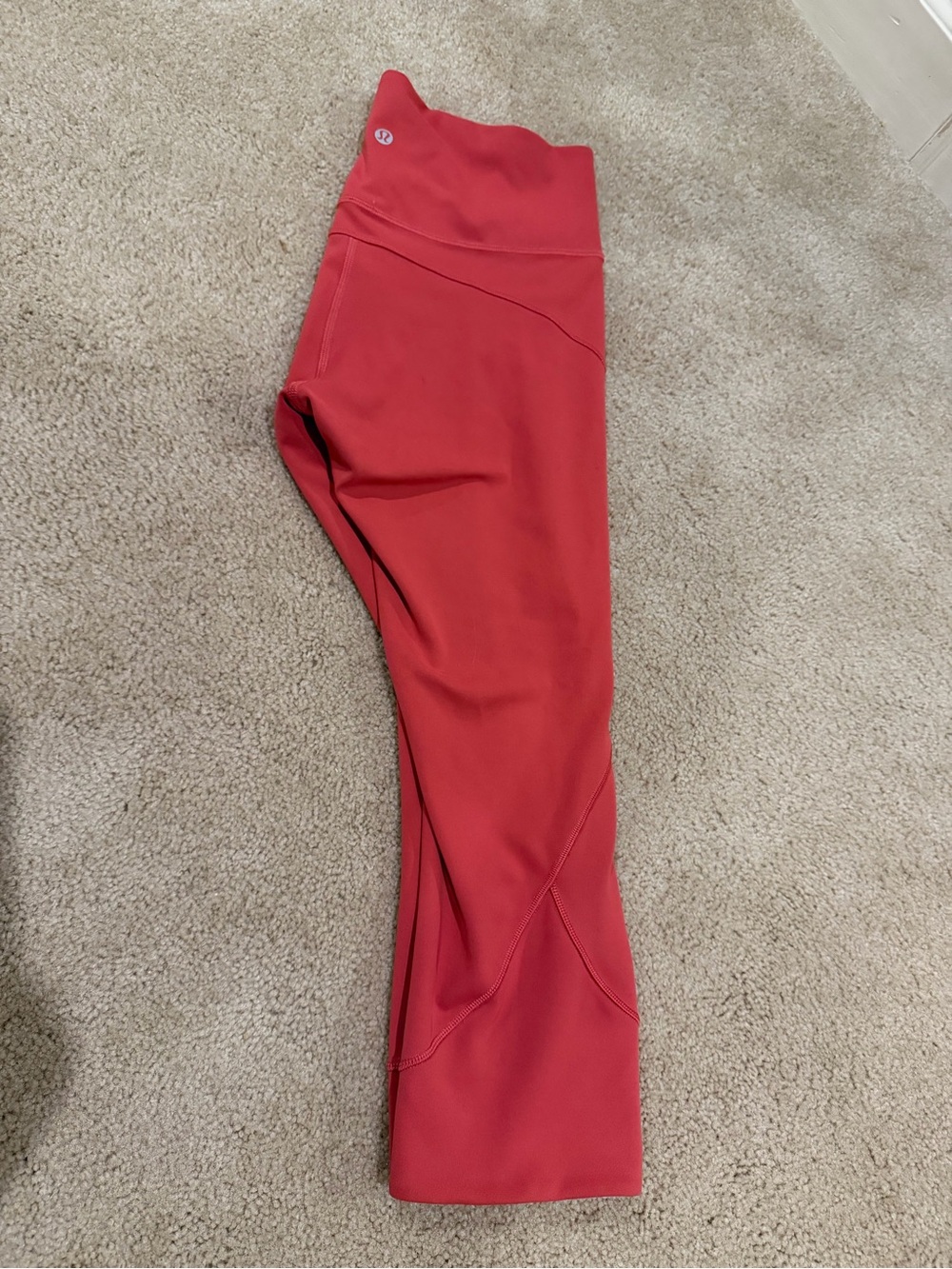Lululemon Red Coral Crop Leggings Size 6 High Rise